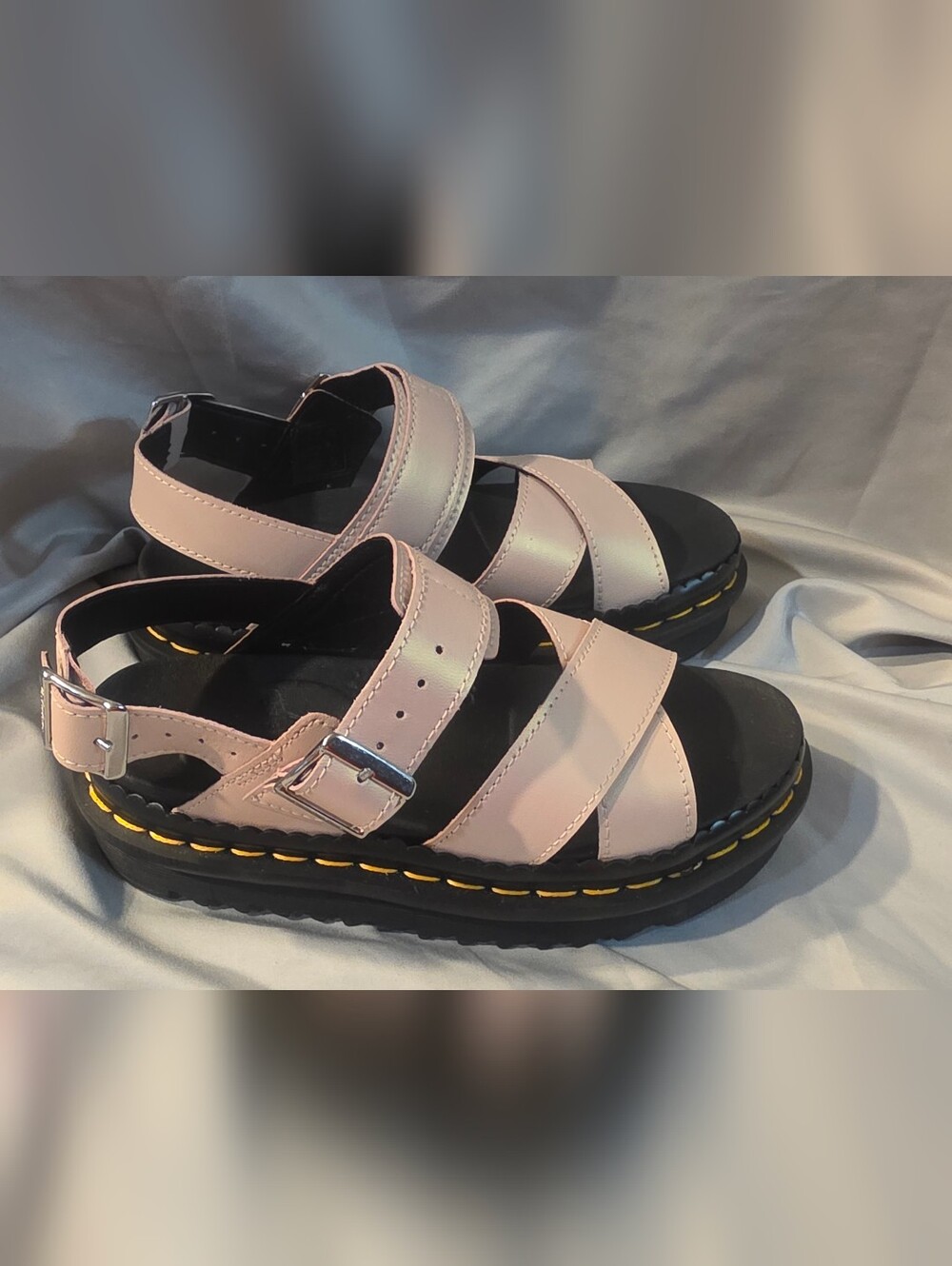 Dr. Martens Voss II Leather Sandals Powder Pink Women Size 5 NWOB